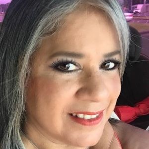 Meet your Posher, Evelyn